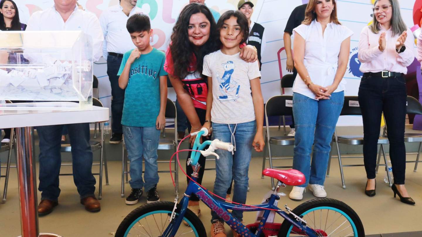 Gobierno de Sonora realiza con éxito segundo Bazar Escolar 2024 en HMO 